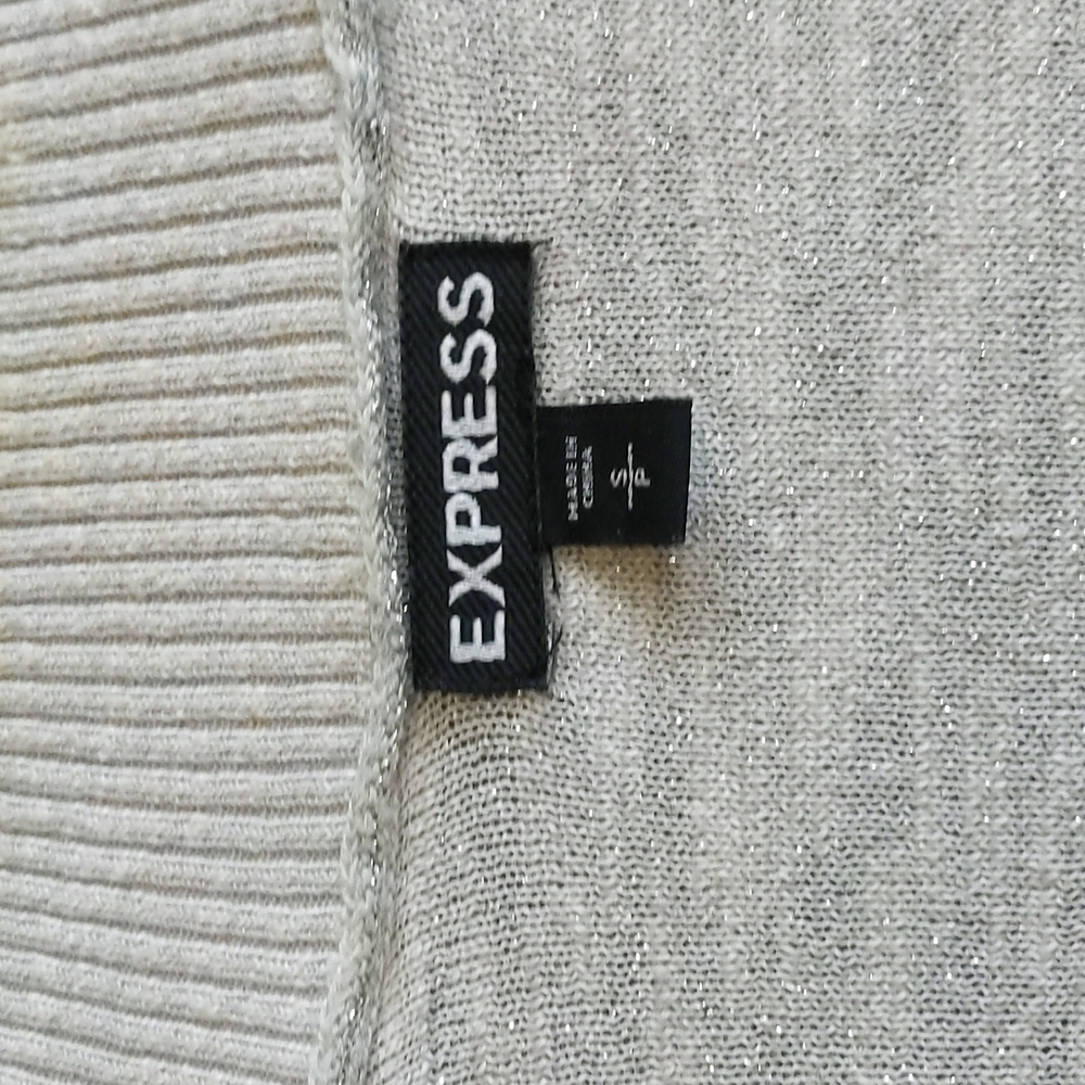 Express Sweater - Picture 2 of 3